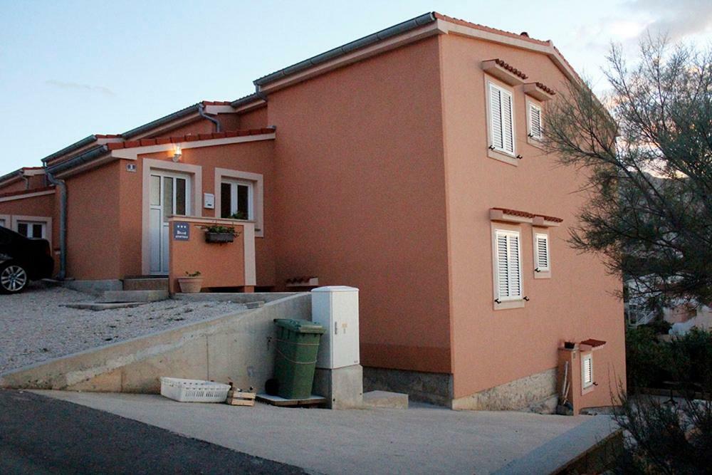 Apartmani Zeljko メタイナ エクステリア 写真